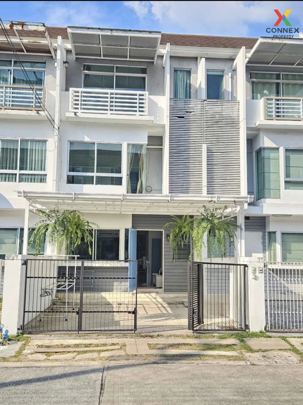 For Rent Townhouse/Townhome  , Baan Mai Rama9 - Srinakarin , ARL- 1
