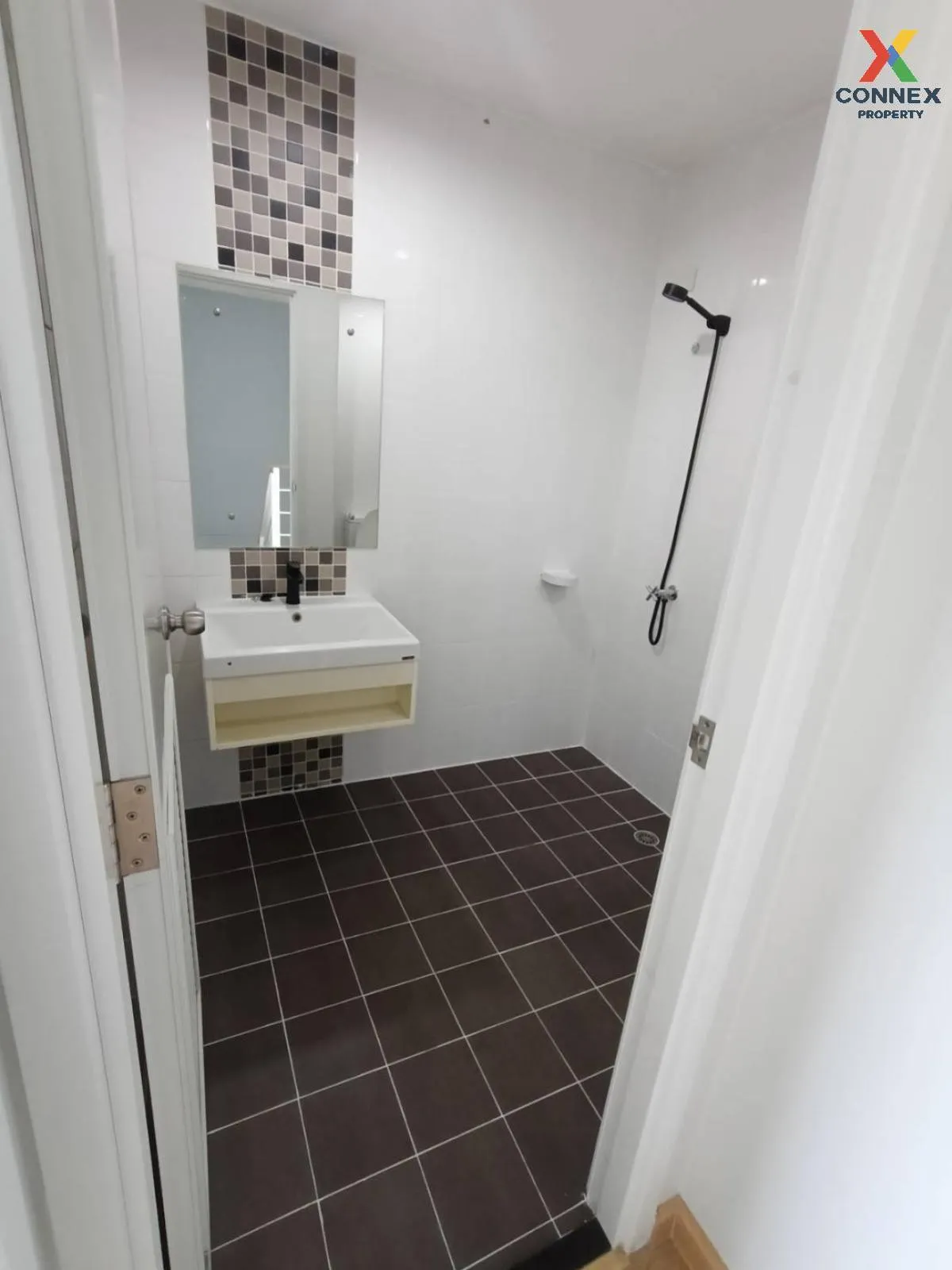 ขายทาวน์เฮ้าส์/ทาวน์โฮม  เดอะ คอนเนค อ่อนนุช 2 รีโนเวทใหม่ ประเวศ