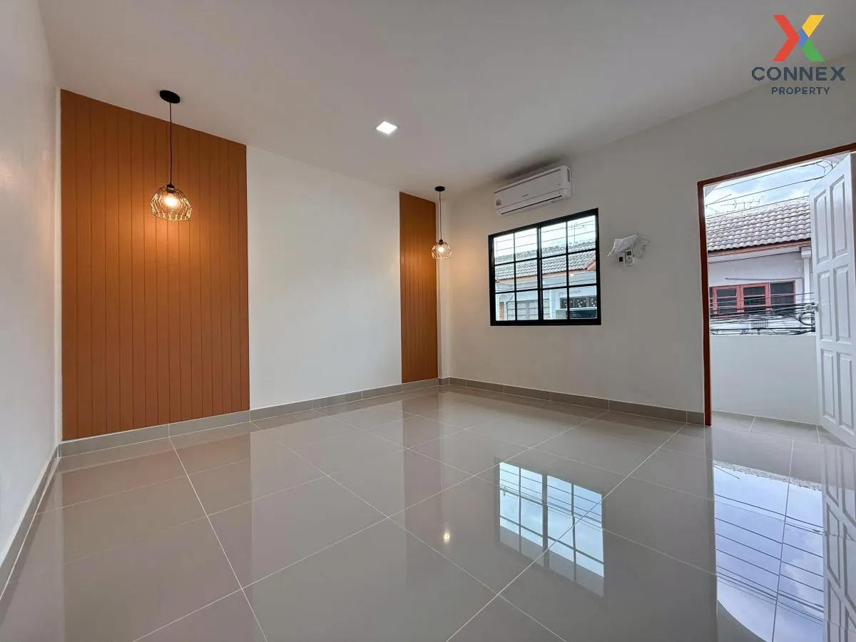 For Sale Townhouse/Townhome  , Jinda Town , Tha Raeng , Bang Khen