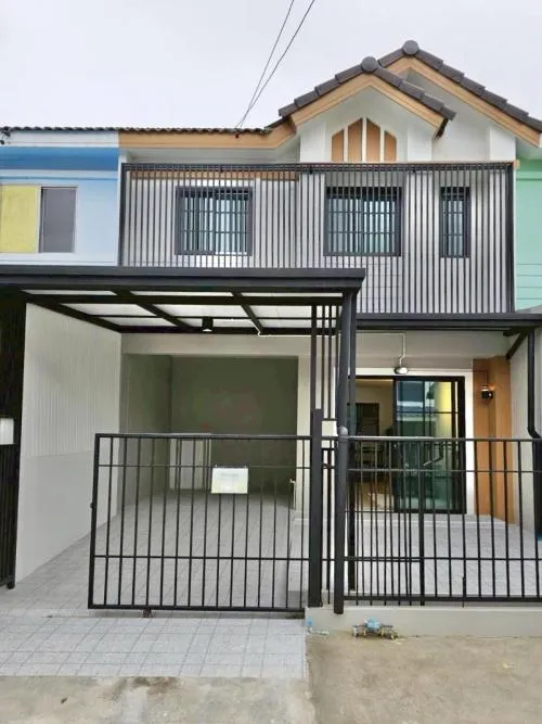 ขายทาวน์เฮ้าส์/ทาวน์โฮม  บ้านพฤกษา 70 ฉลองกรุง - ลาดกระบัง ลาดกระบัง เขต ลาดกระบัง กรุงเทพ CX-128340 ขายทาวน์เฮ้าส์/ทาวน์โฮม  บ้านพฤกษา 70 ฉลองกรุง - ลาดกระบัง ลาดกระบัง เขต ลาดกระบัง กรุงเทพ CX-128340