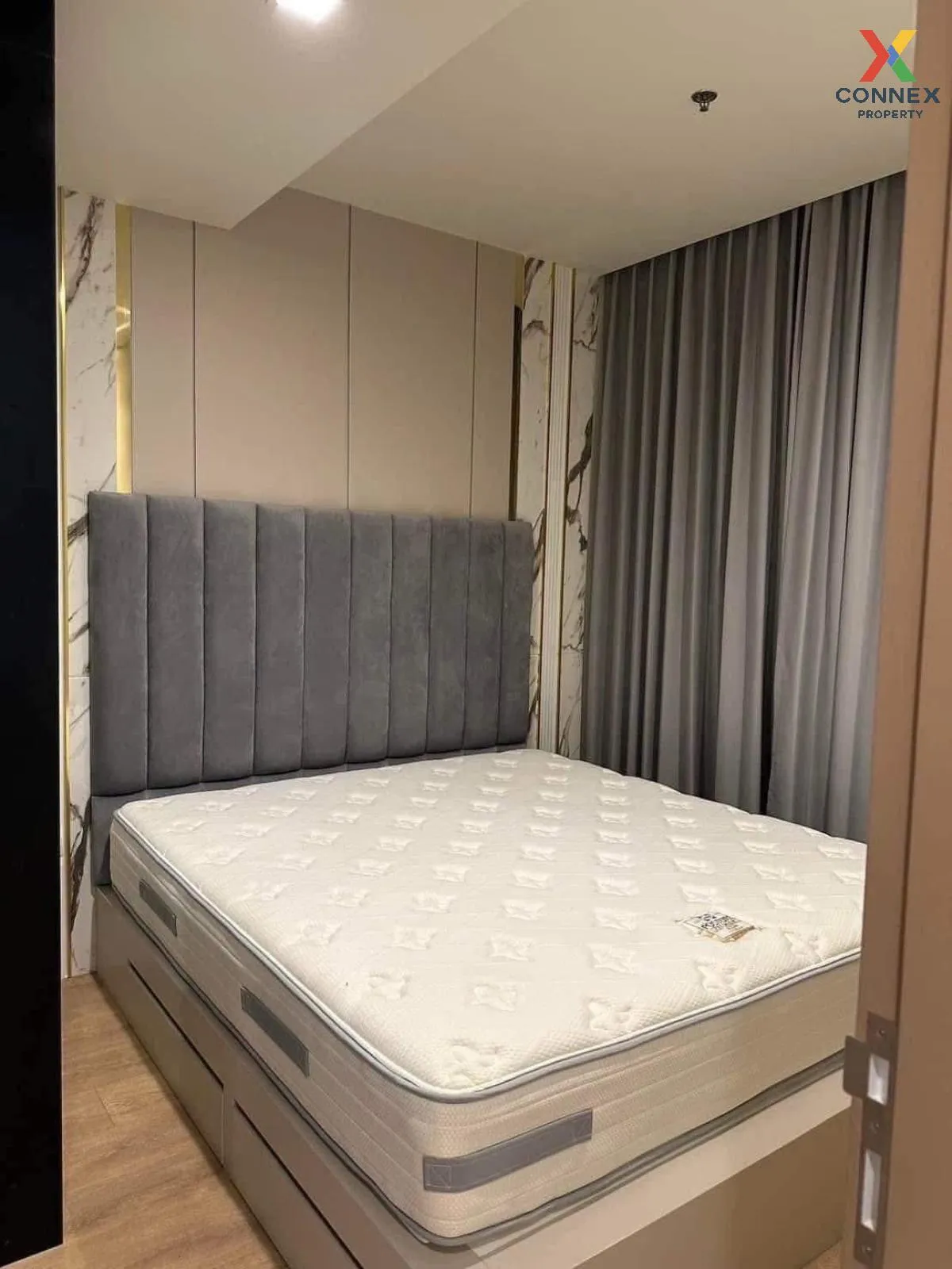 For Rent Condo , Noble Around Sukhumvit 33 , BTS-Phrom Phong , Kh