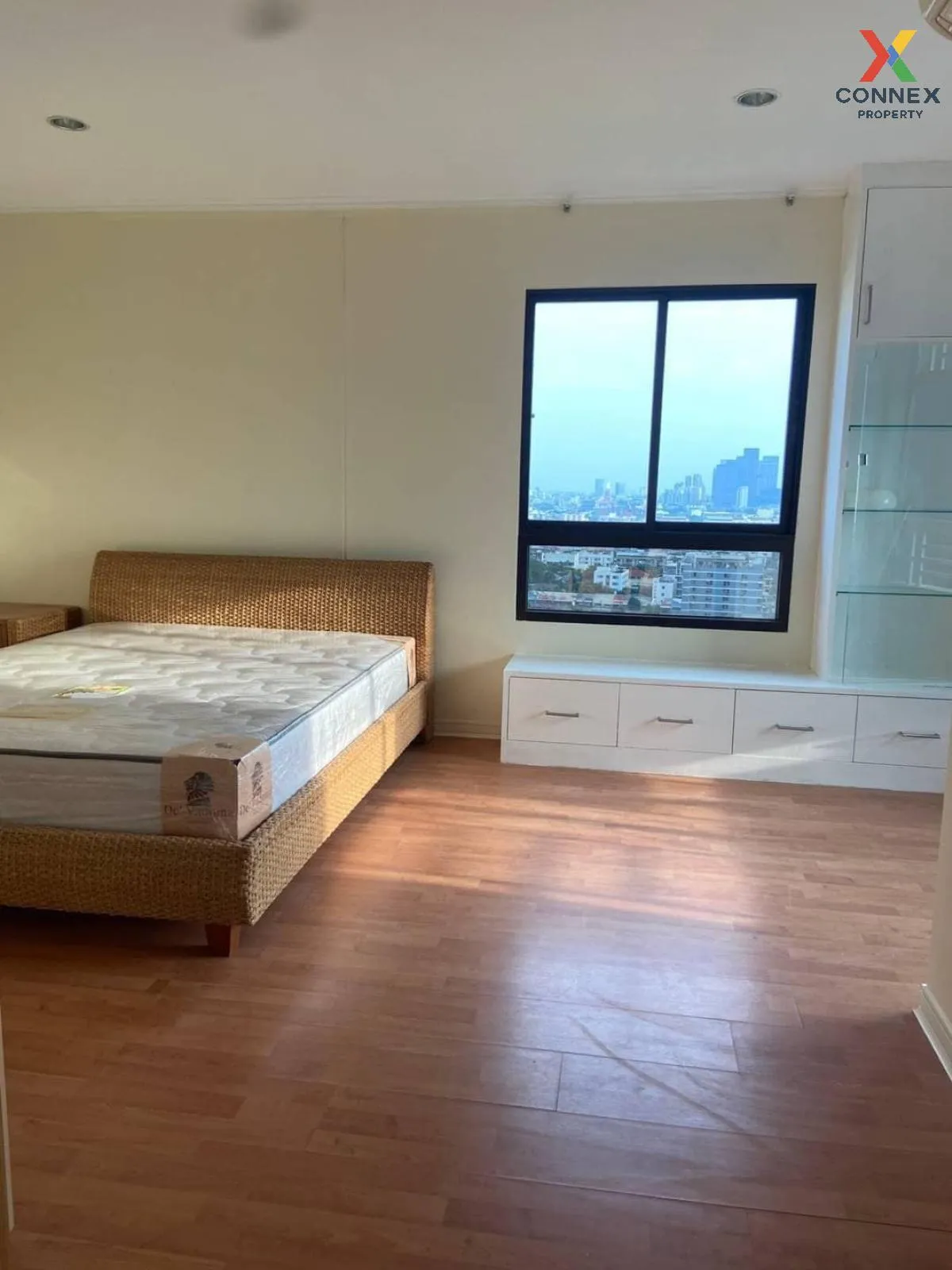 For Sale Condo , Lumpini Ville Sukhumvit 77 , high floor , BTS-On 2