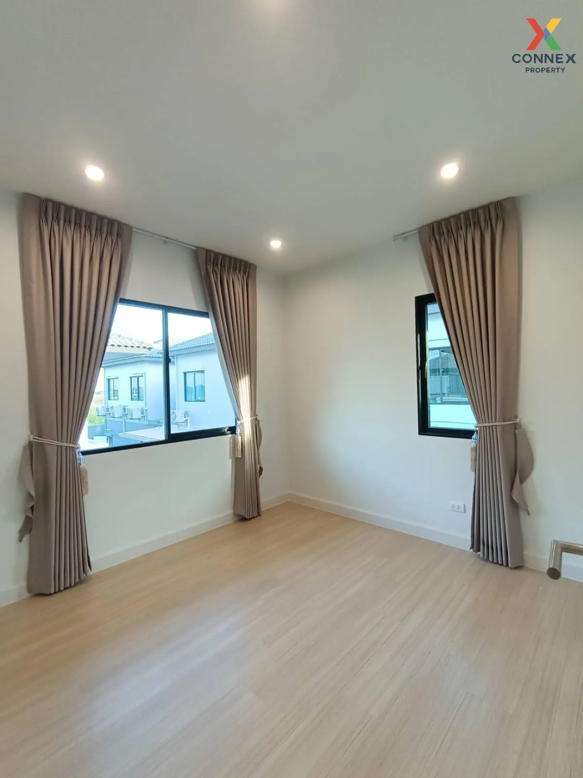 ขายบ้าน  คณาสิริ ศาลายา-ปิ่นเกล้า ศาลากลาง บางกรวย กรุงเทพ CX-128