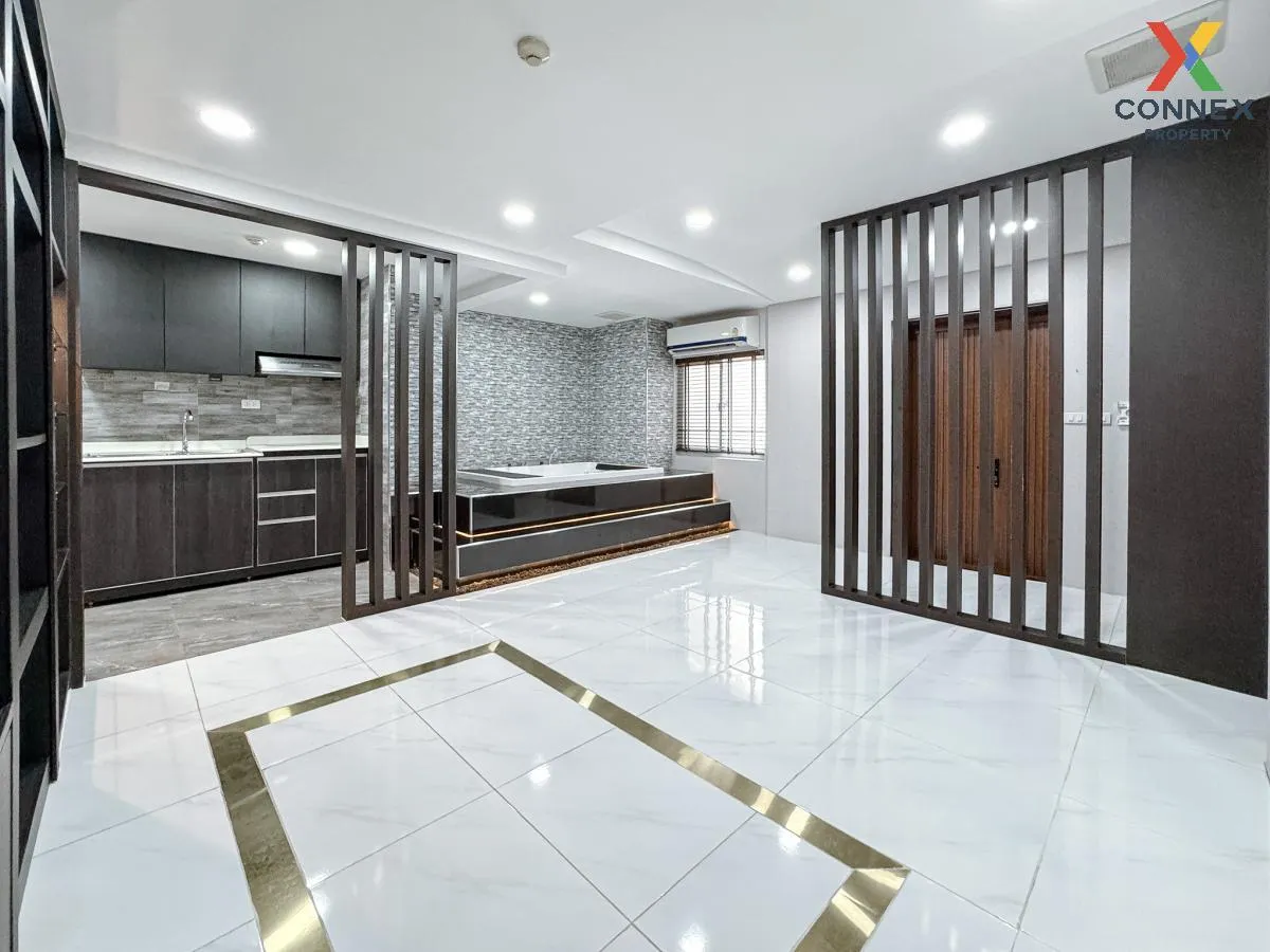 For Sale Condo , The Kris Ratchada 17 , MRT-Sutthisan , Din Daeng 1