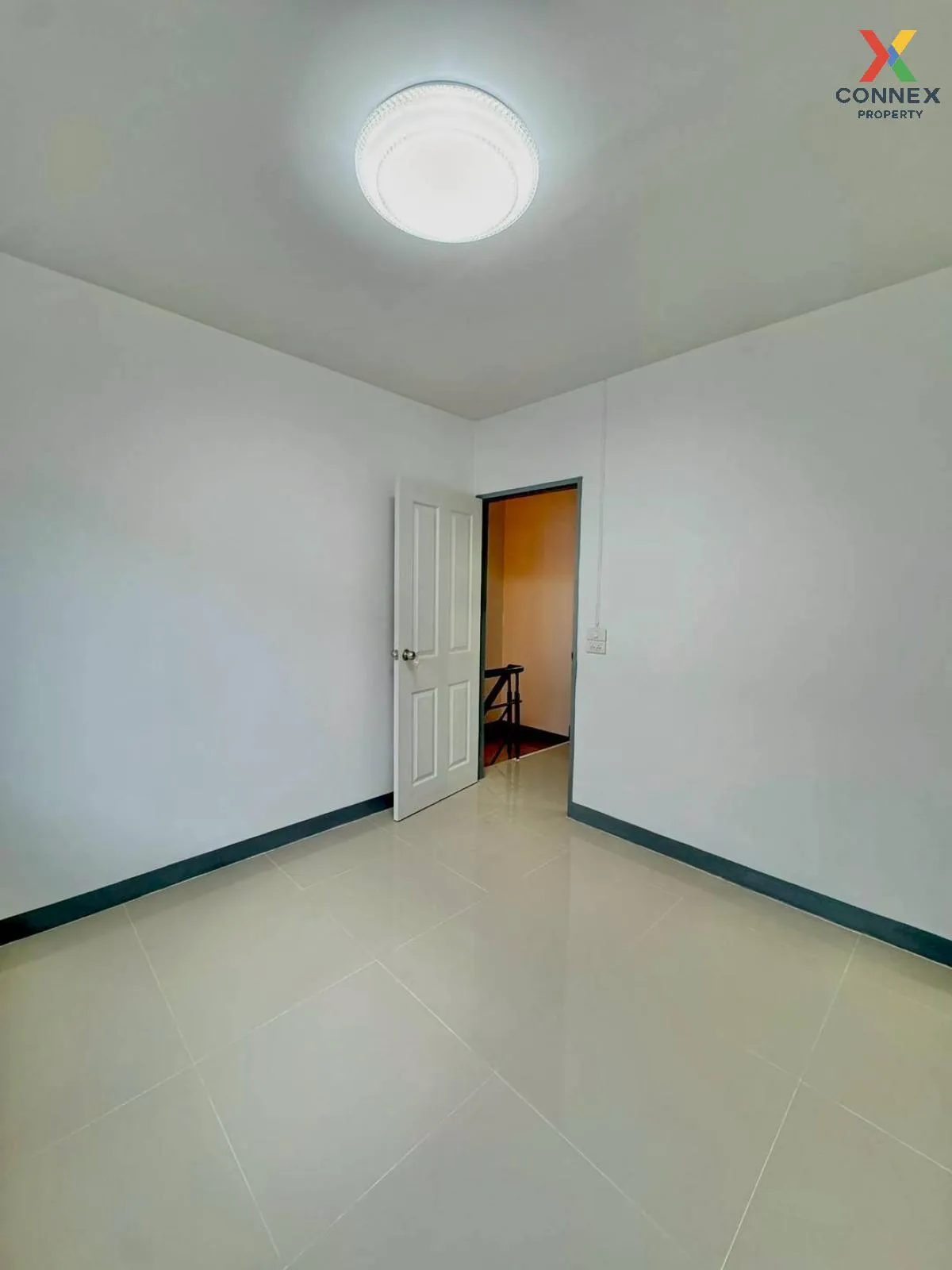 For Sale Townhouse/Townhome  , Pimonrat 2 , newly renovated , Phi
