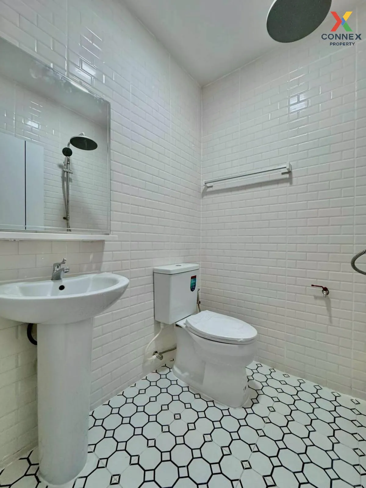 For Sale Townhouse/Townhome  , Pimonrat 2 , newly renovated , Phi