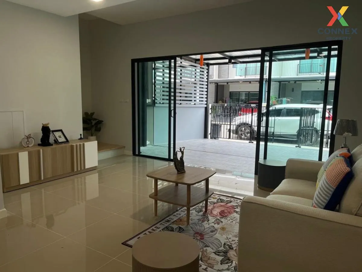 For Sale Townhouse/Townhome  , Pruksa Ville Leabklong Taweewattan 2