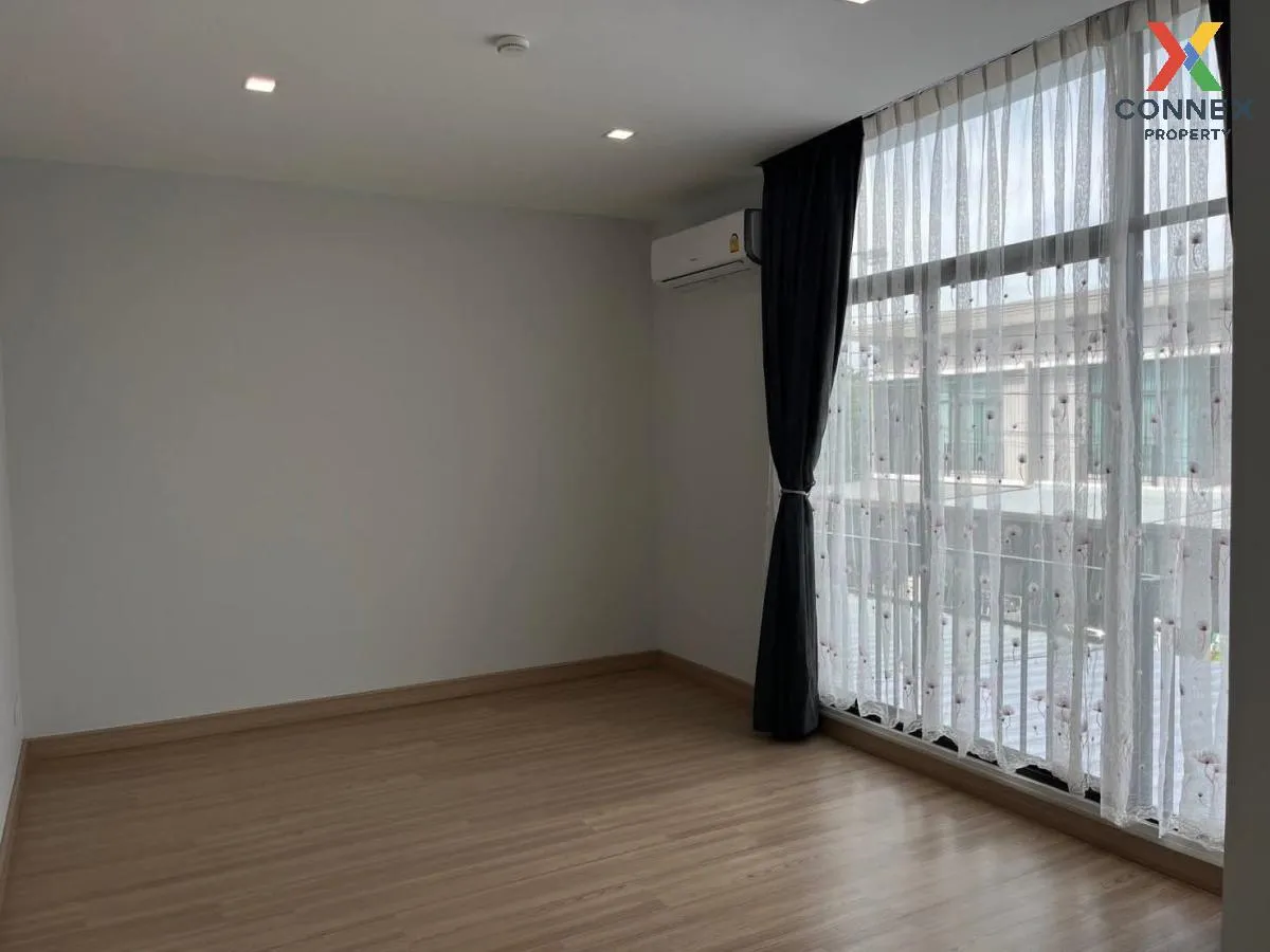 For Sale Townhouse/Townhome  , Pruksa Ville Leabklong Taweewattan