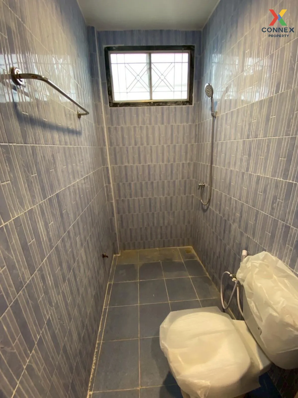 For Sale House , Porntisarn 4 , Khlong Chet , khlong Luang , Path