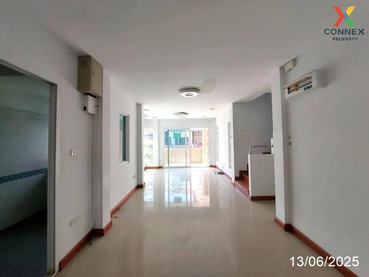 For Sale House , Baan Lapawan 21 , Bang Phlap , Pak Kret , Nontha