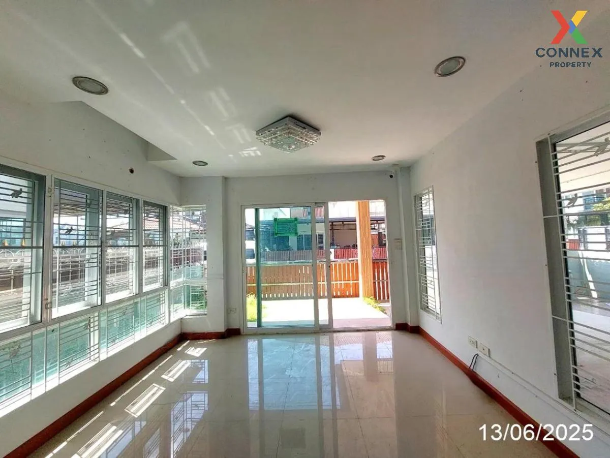 For Sale House , Baan Lapawan 21 , Bang Phlap , Pak Kret , Nontha