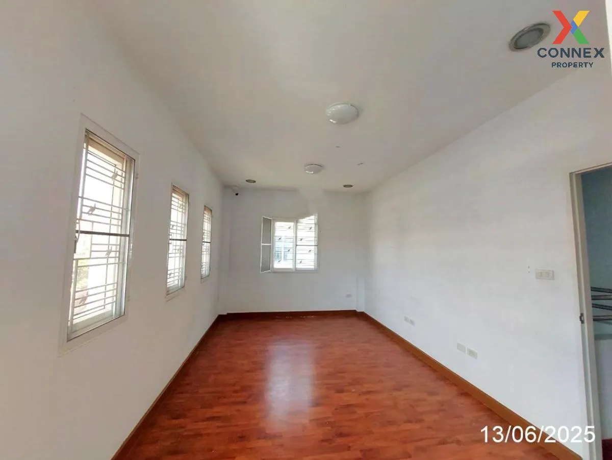 For Sale House , Baan Lapawan 21 , Bang Phlap , Pak Kret , Nontha