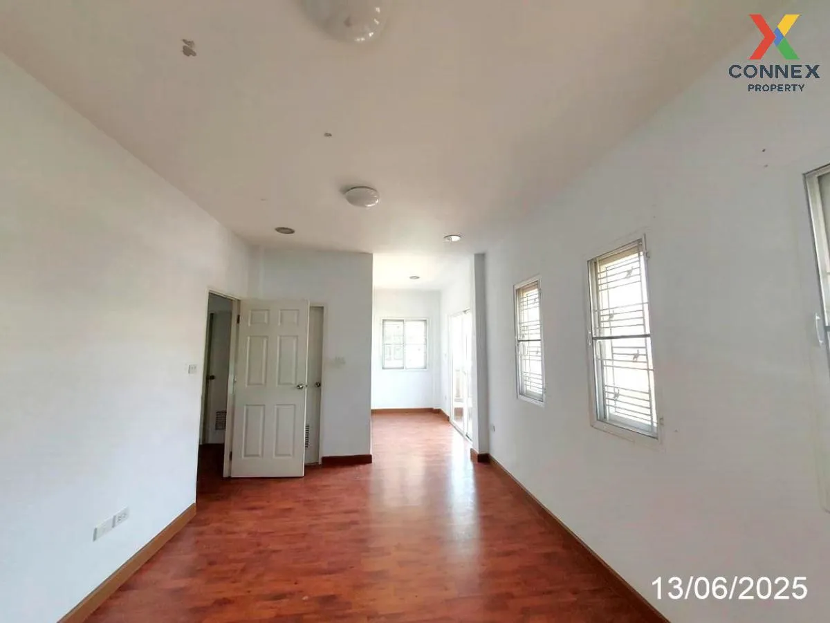 For Sale House , Baan Lapawan 21 , Bang Phlap , Pak Kret , Nontha