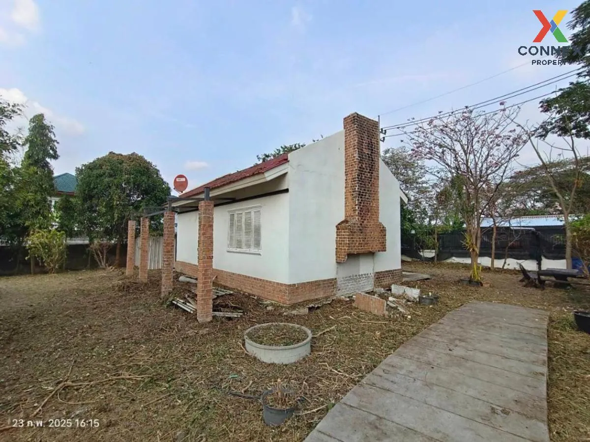 For Sale Land with buildings area 3859 square wah Sai Ma Nonthabu For Sale Land with buildings area 3859 square wah Sai Ma Nonthabu 3