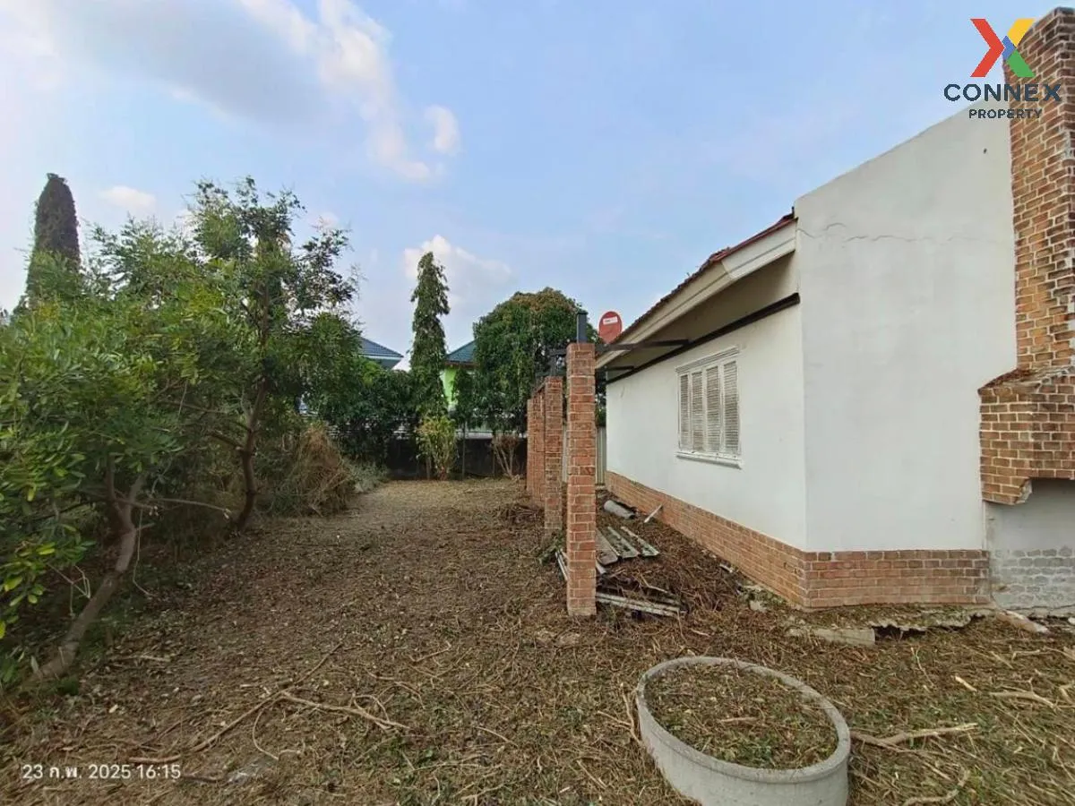 For Sale Land with buildings area 3859 square wah Sai Ma Nonthabu For Sale Land with buildings area 3859 square wah Sai Ma Nonthabu