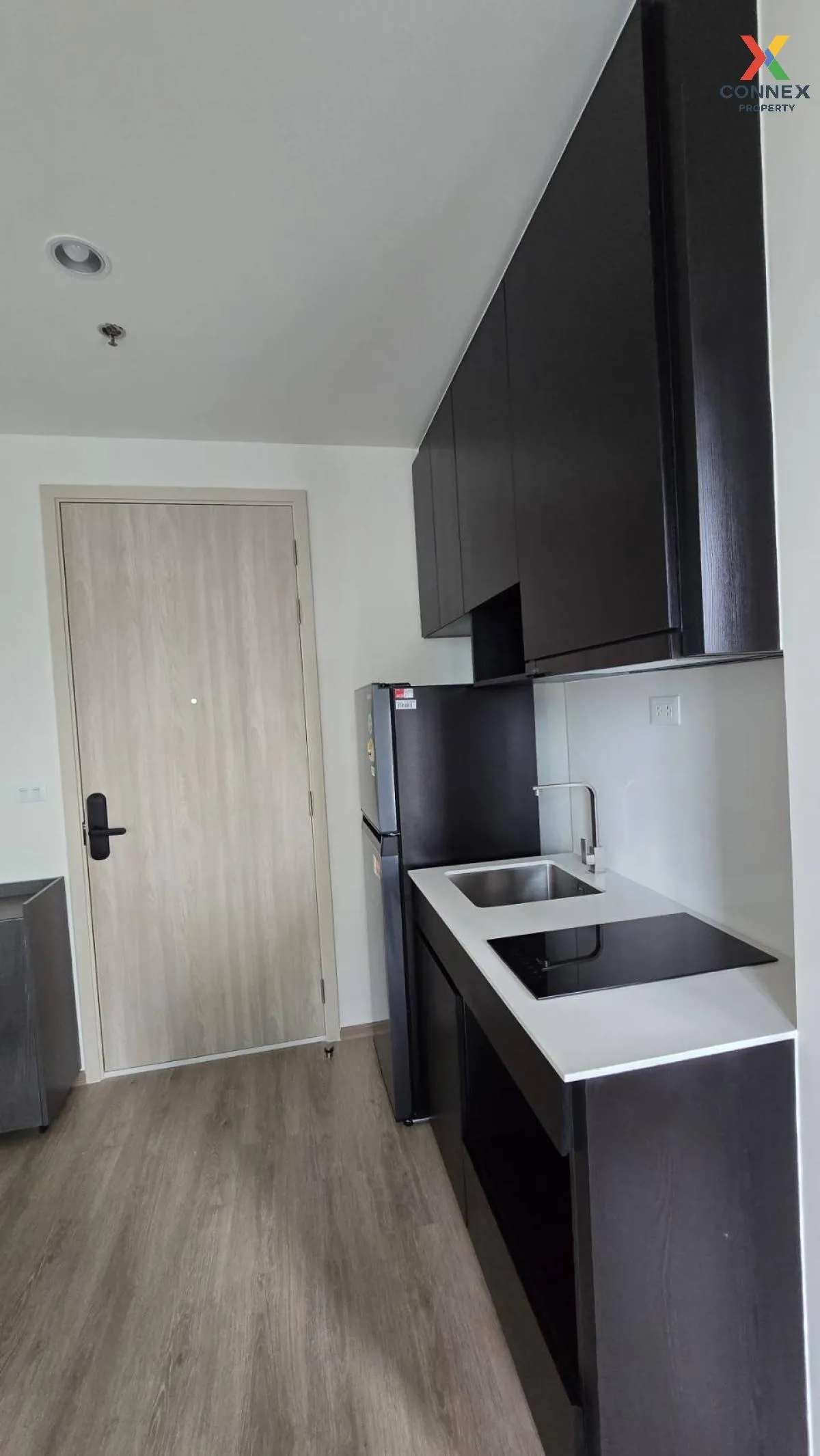 For Rent Condo , Nue District R9 , high floor , MRT-Phra Ram 9 , 