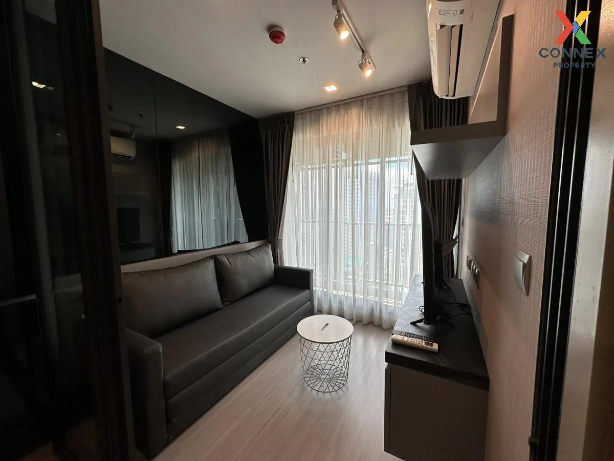 For Rent Condo , Life Ladprao , nice view , high floor , BTS-Ha Y 4