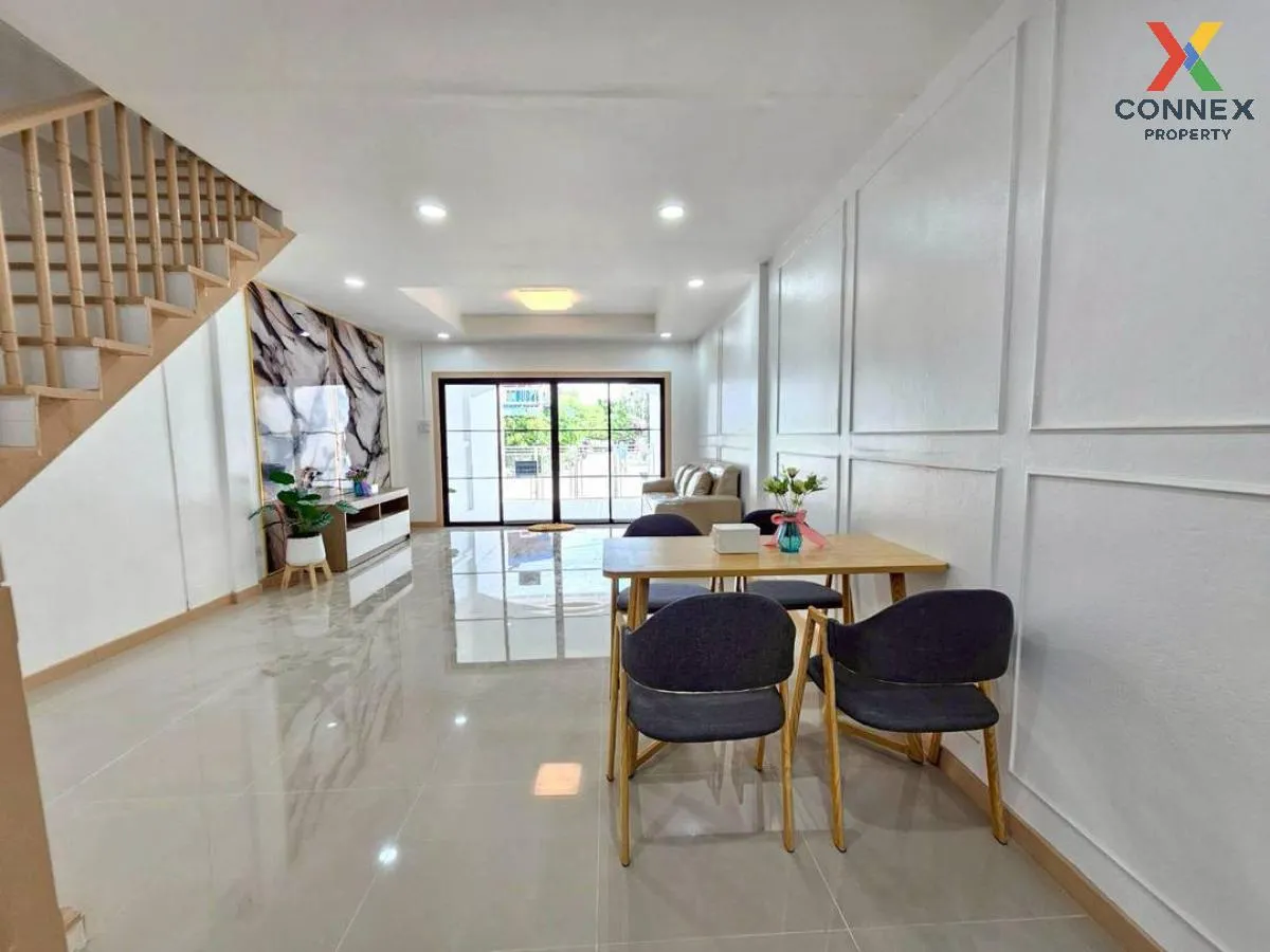 ขายทาวน์เฮ้าส์/ทาวน์โฮม  บ้านปิยวรารมย์ 1 รีโนเวทใหม่ บางบัวทอง บ