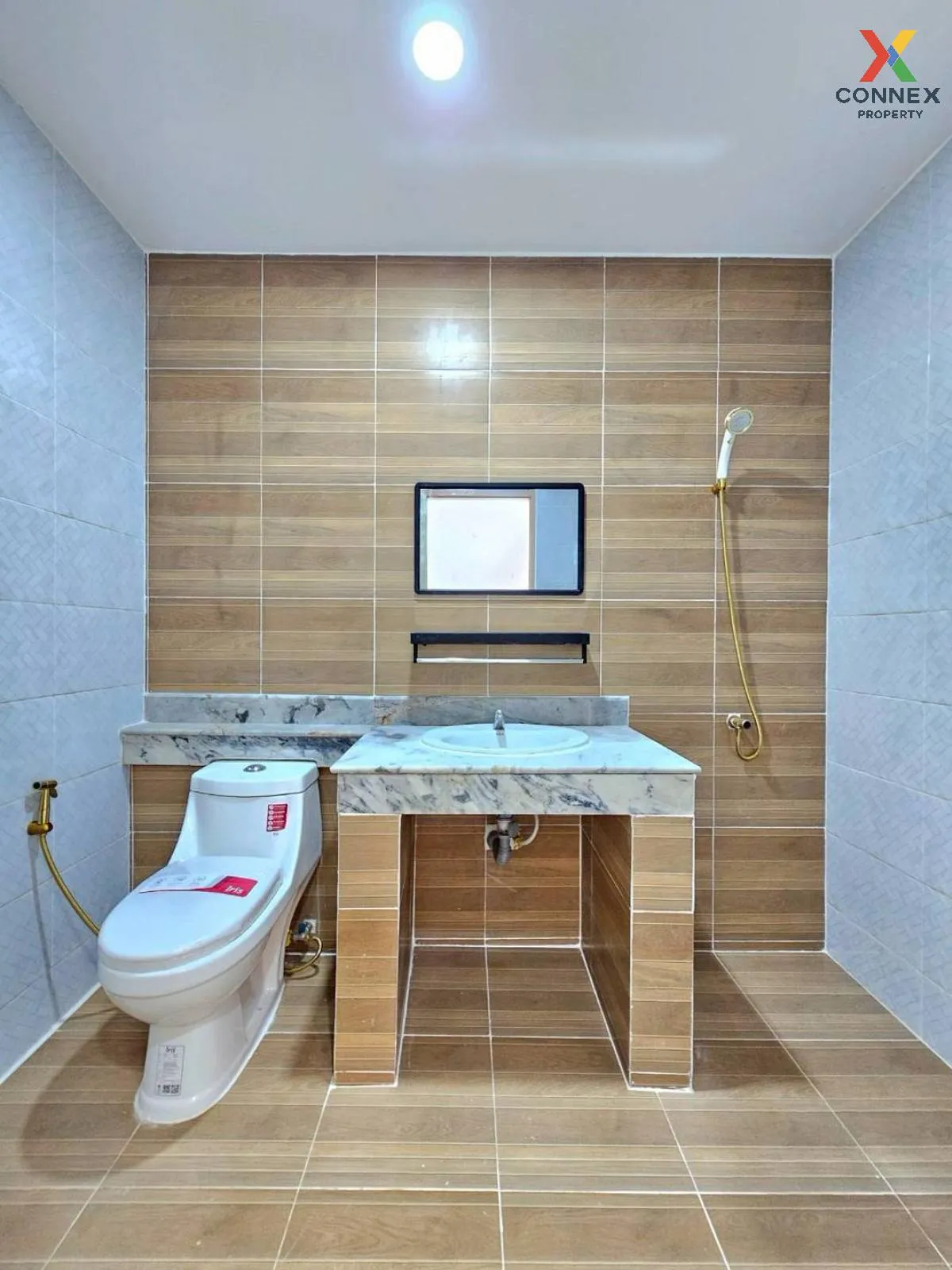 ขายทาวน์เฮ้าส์/ทาวน์โฮม  บ้านปิยวรารมย์ 1 รีโนเวทใหม่ บางบัวทอง บ