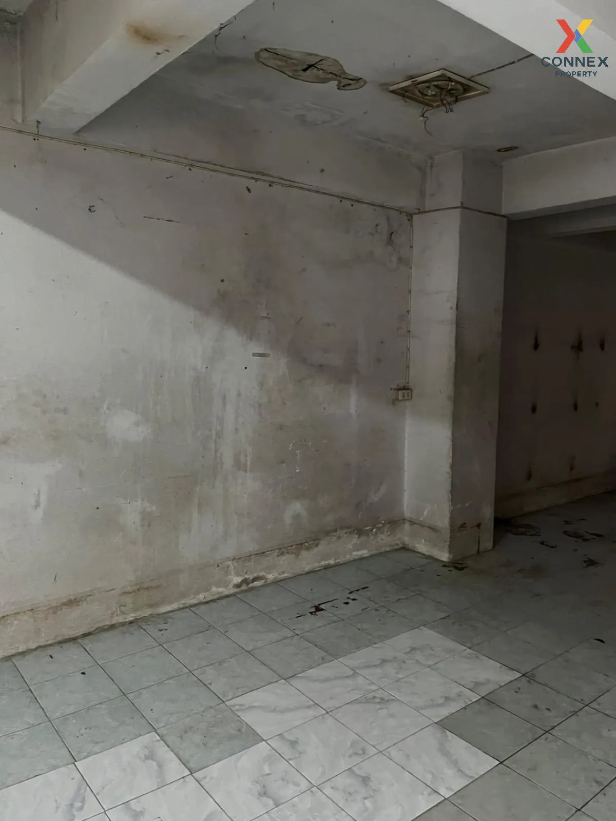 For Sale Townhouse/Townhome  , Sivarat 3 , Om Noi , Krathum Baen 