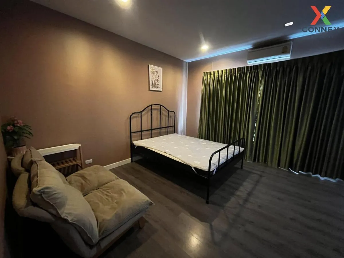 เช่าทาวน์เฮ้าส์/ทาวน์โฮม  เพล็กซ์ เรสซิเดนซ์ นวมินทร์ 111 คลองกุ่ 4