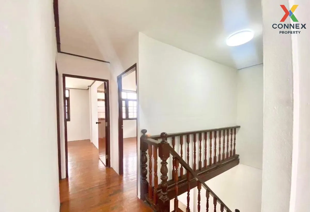 For Sale House , V. Niwet , Krathum Lom , Sam Phran , Nakhon Path