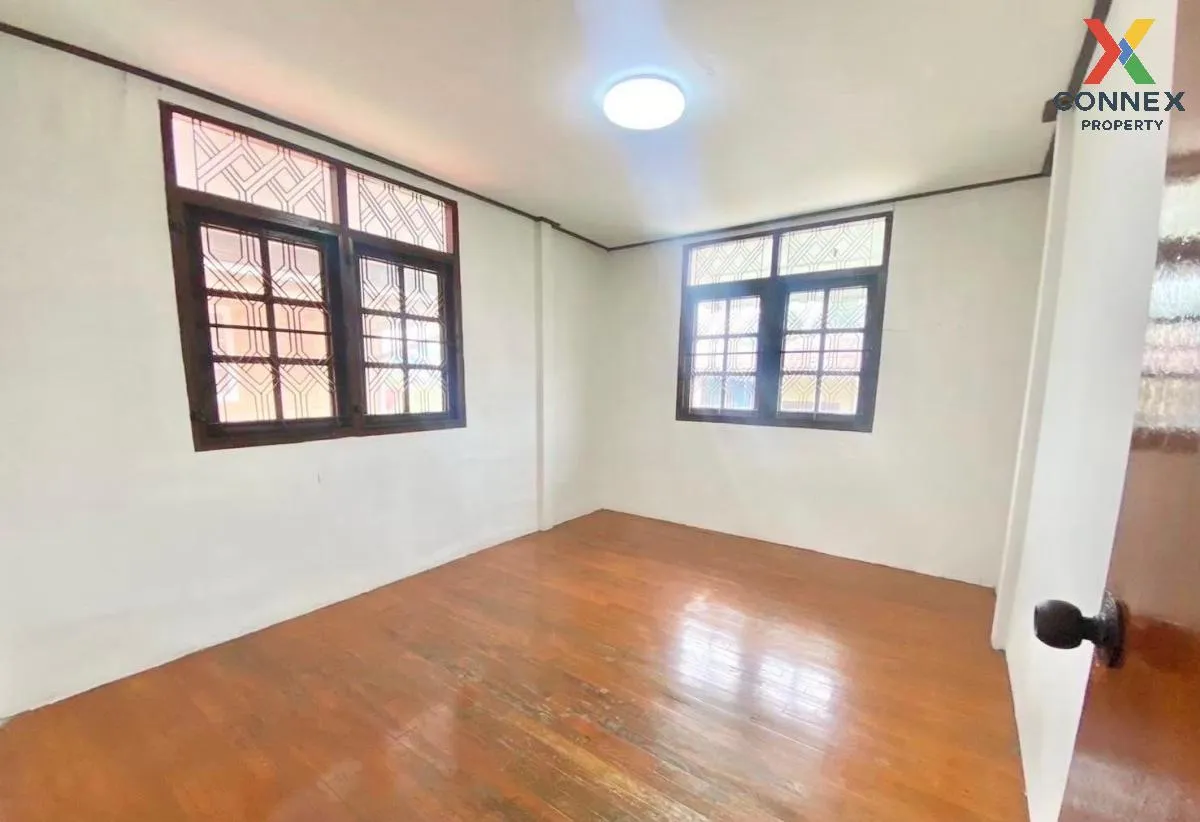 For Sale House , V. Niwet , Krathum Lom , Sam Phran , Nakhon Path