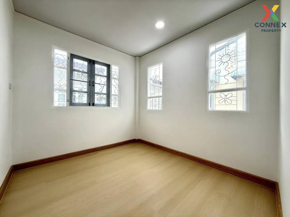 For Sale Townhouse/Townhome  , BaanThanasuk , newly renovated , N For Sale Townhouse/Townhome  , BaanThanasuk , newly renovated , N