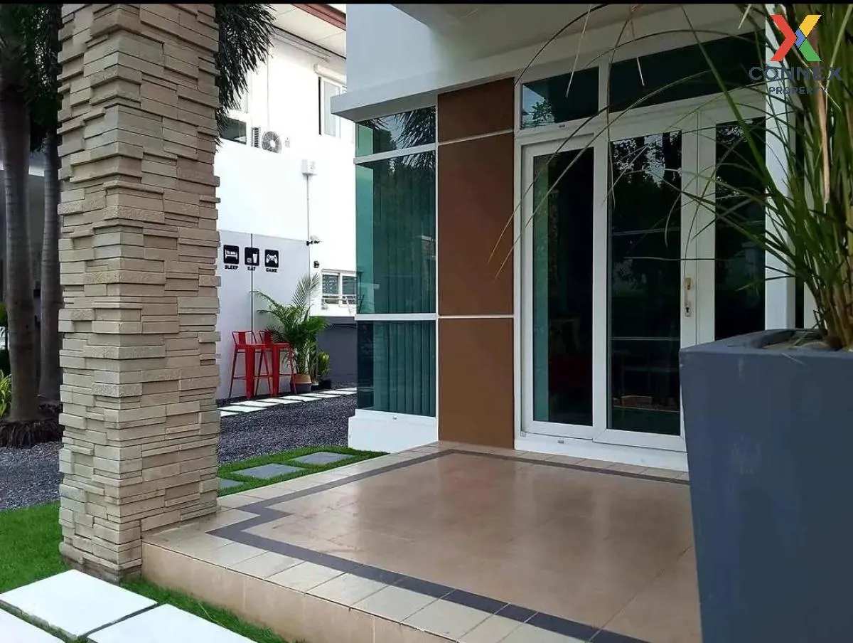 For Rent House , HOME ON GREEN THANYATHANI 2 , wide frontage , La 4