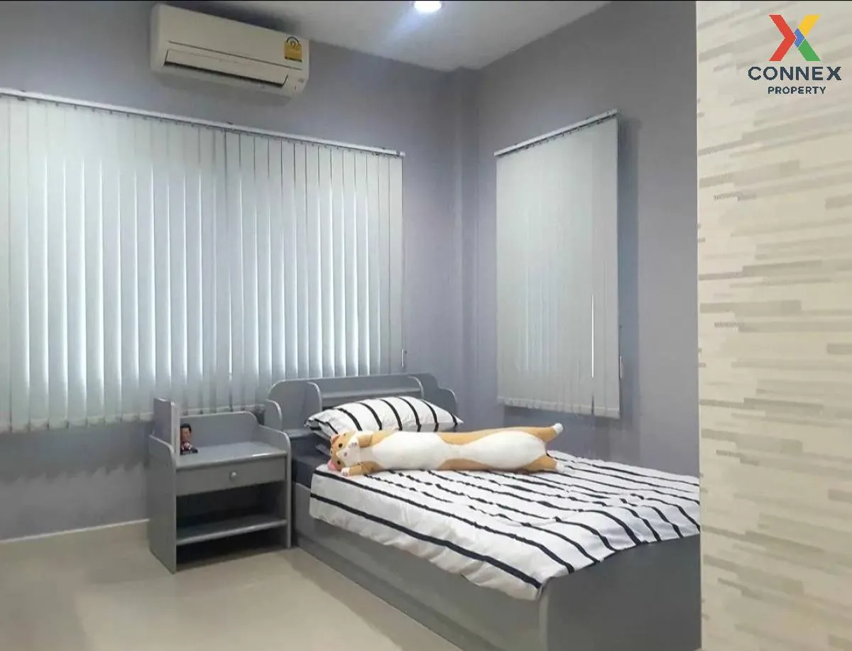 For Sale House , HOME ON GREEN THANYATHANI 2 , wide frontage , La