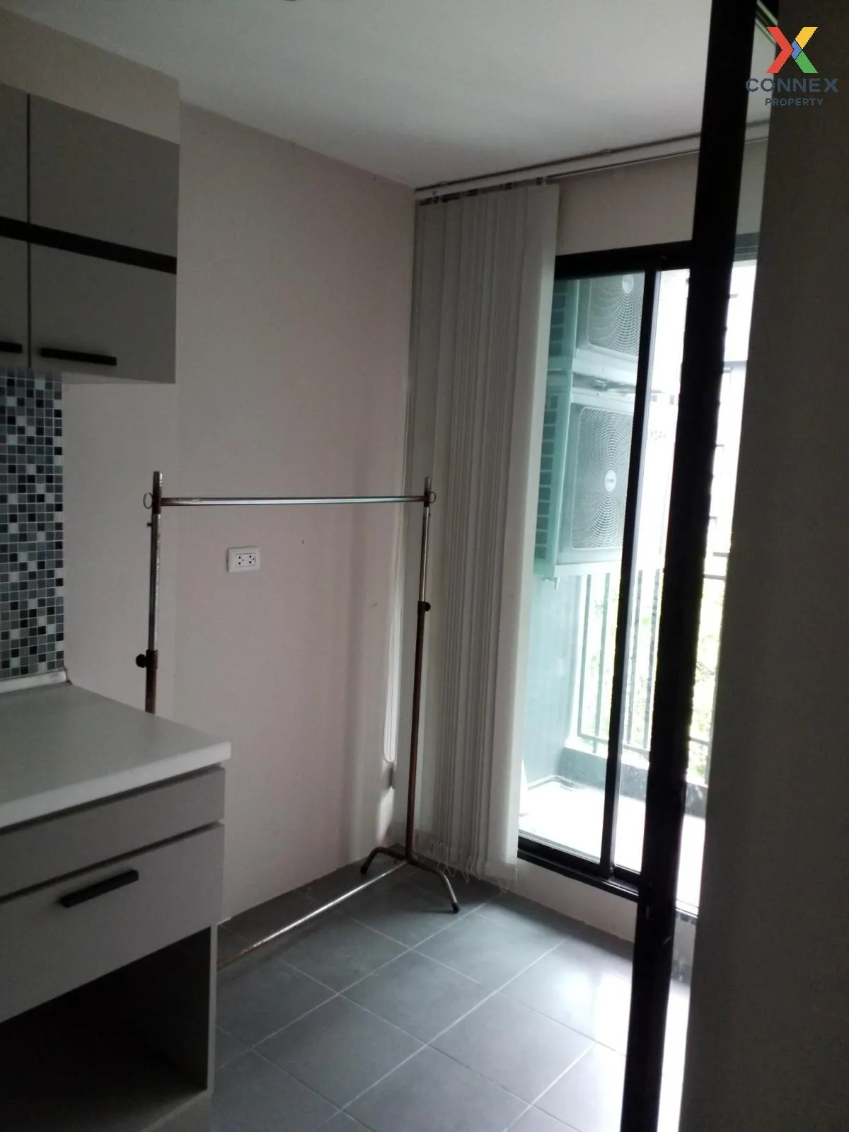 ขายคอนโด  ดิ เอ็กซ์เซล กรูฟ ลาซาล 52 BTS-แบริ่ง บางนา เขต บางนา ก 2