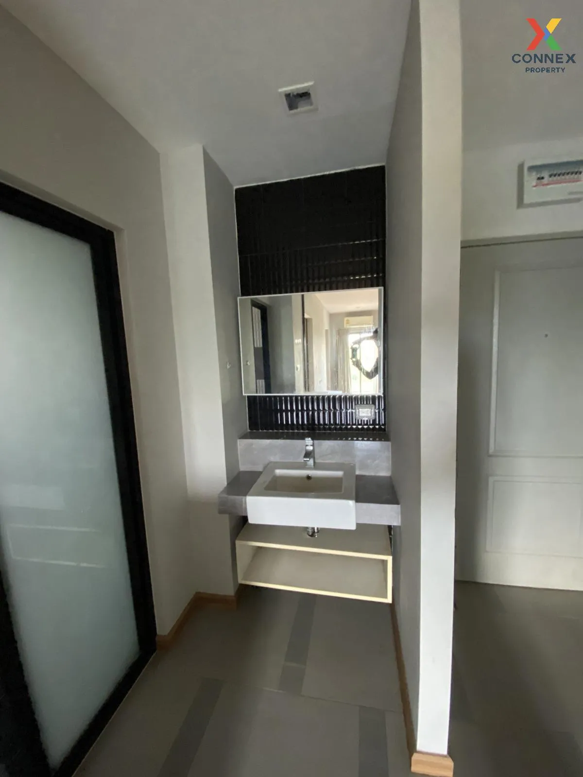 ขายคอนโด  ดรีมบ็อกซ์ บางเสาธง บางเสาธง สมุทรปราการ CX-128973