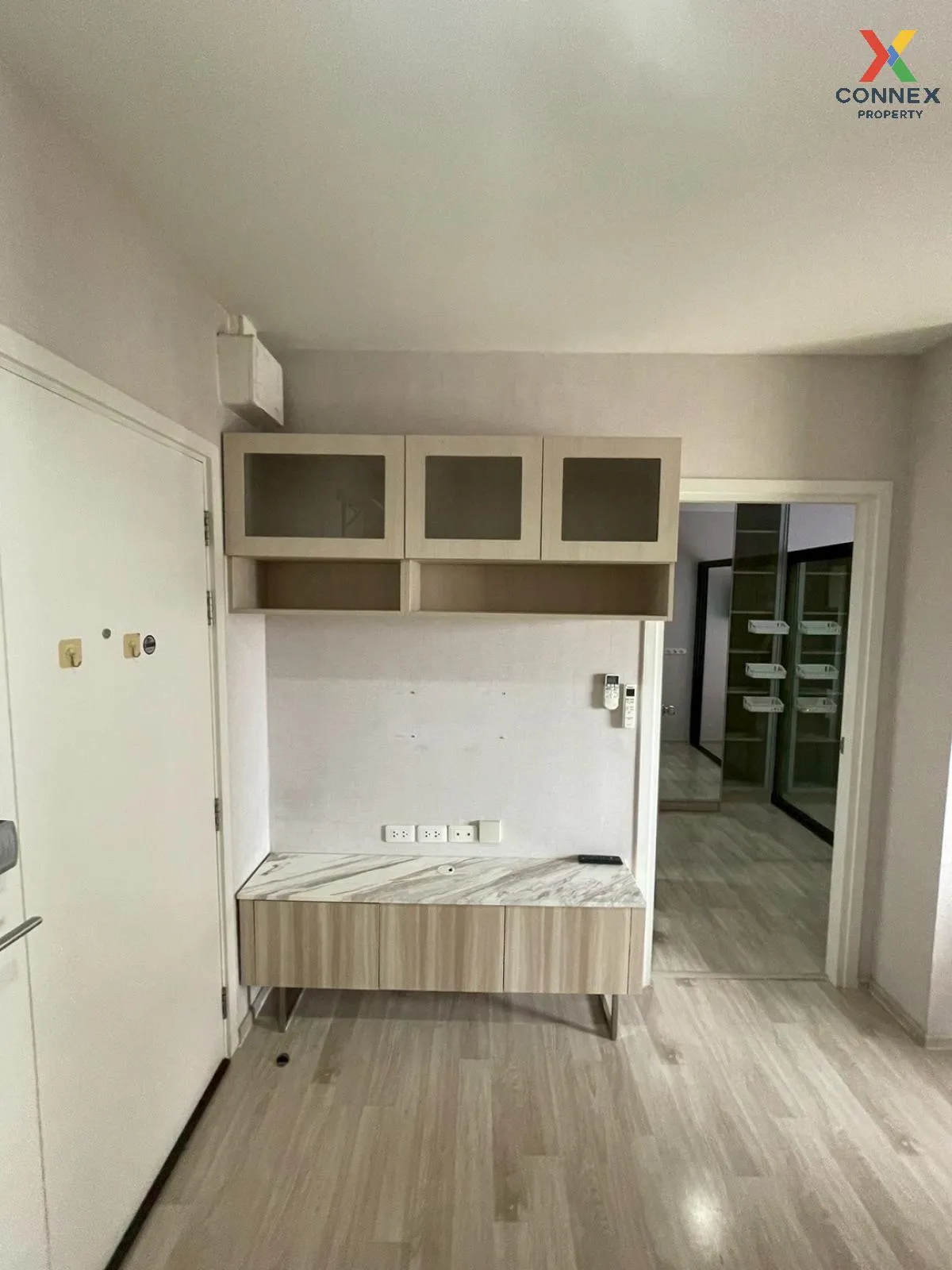 For Rent Condo , Plum Condo Ramkhamhaeng Station , corner unit ,  3