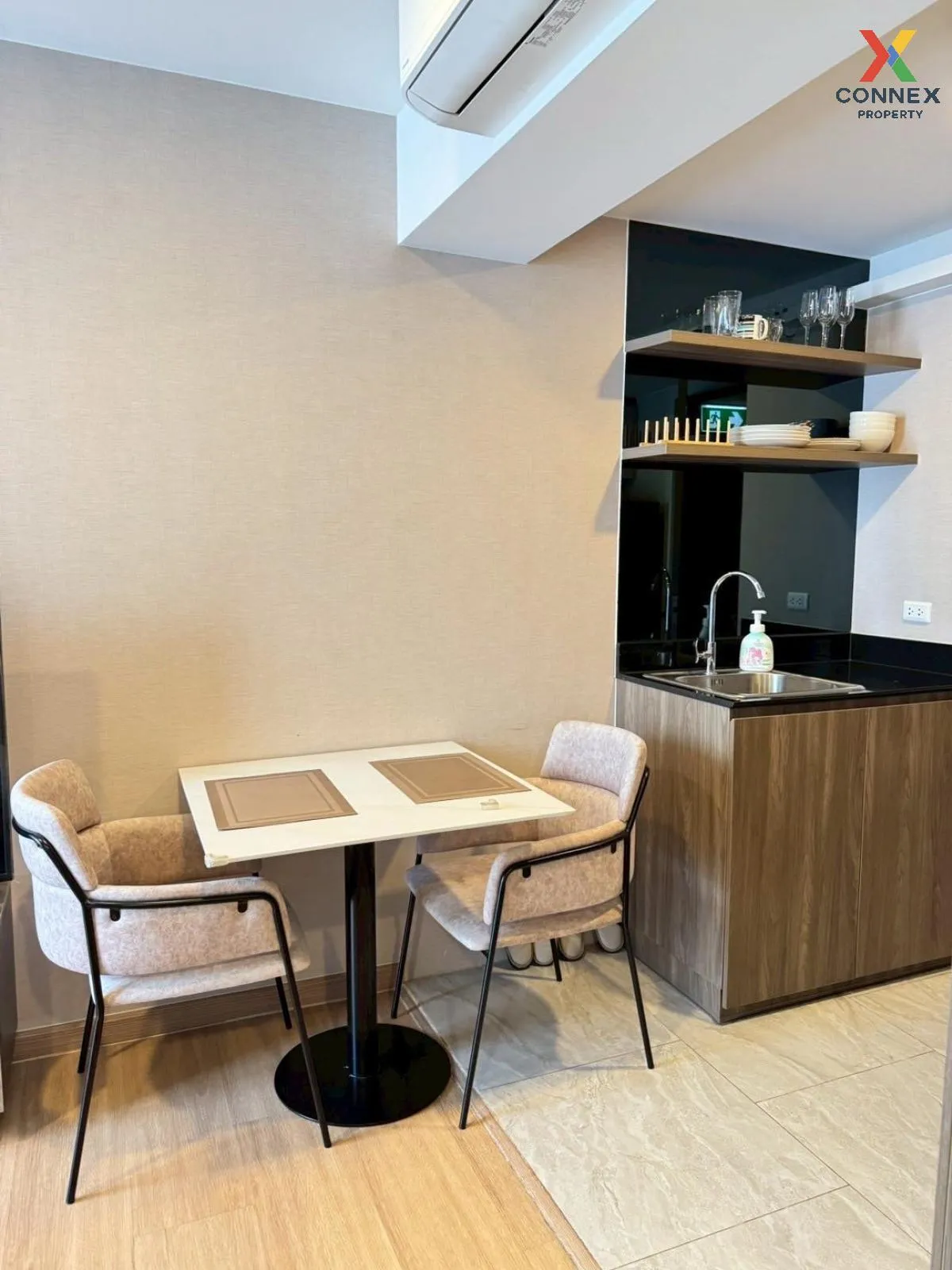 เช่าคอนโด  ลอยด์ ศูนย์วิจัย - ทองหล่อ บางกะปิ เขต ห้วยขวาง กรุงเท 4