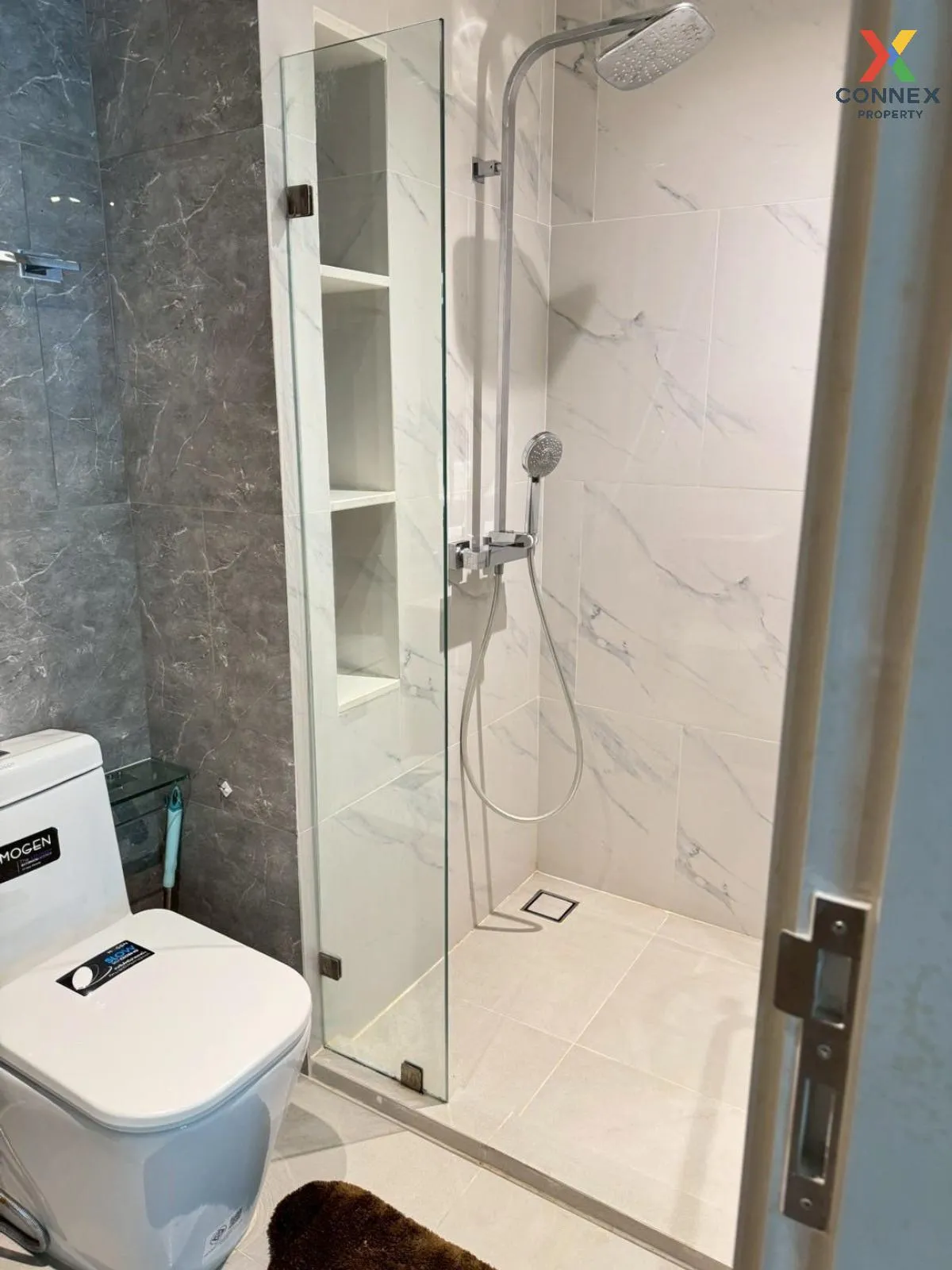 เช่าคอนโด  ลอยด์ ศูนย์วิจัย - ทองหล่อ บางกะปิ เขต ห้วยขวาง กรุงเท