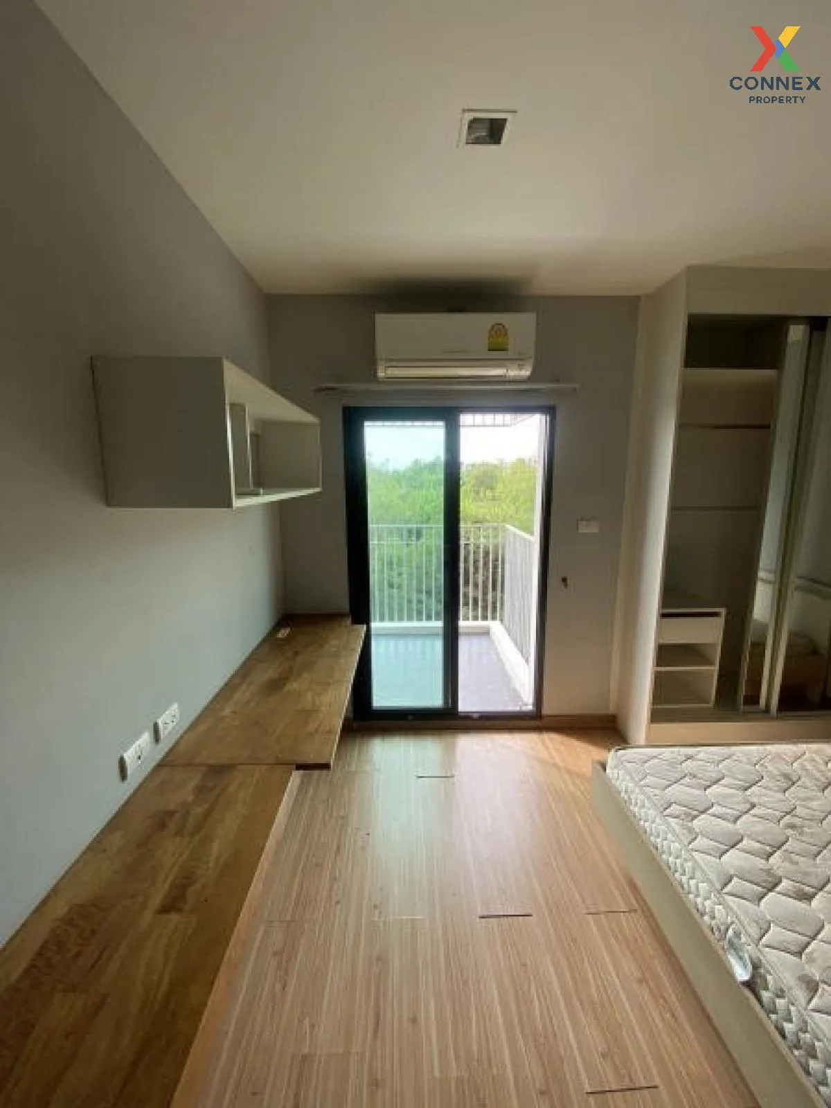 ขายคอนโด  ดรีมบ็อกซ์ บางเสาธง บางเสาธง สมุทรปราการ CX-129121