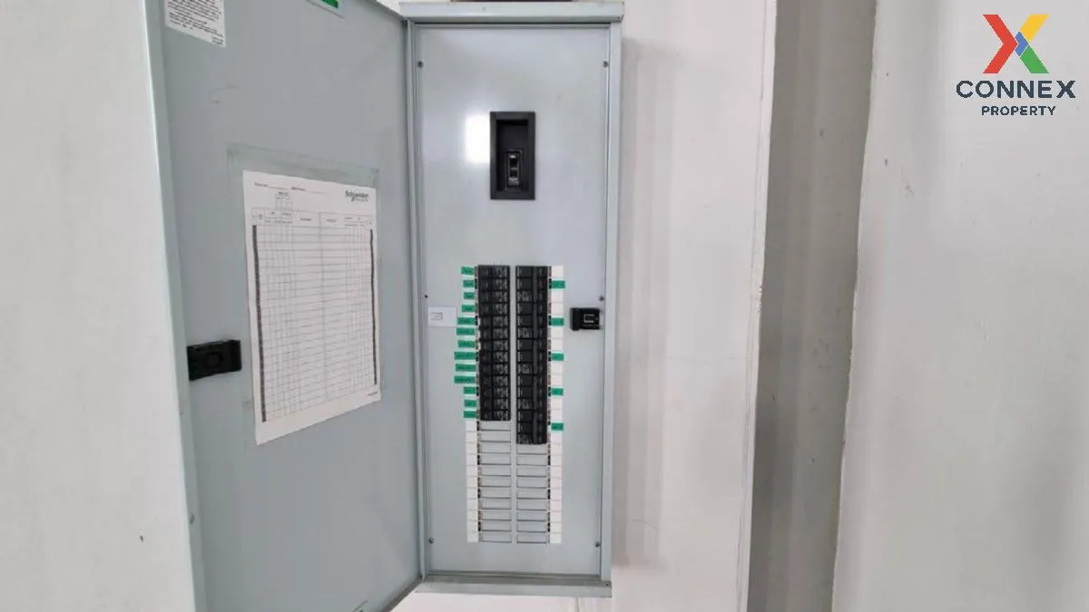 For Sale For sale: Land with a warehouse and office building. , B