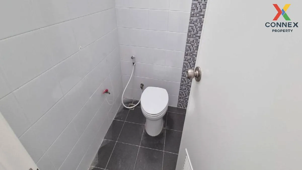 For Sale For sale: Land with a warehouse and office building. , B