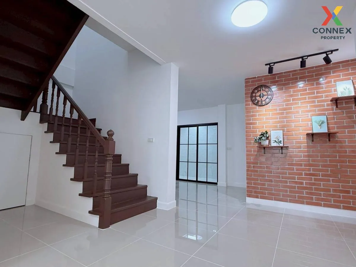 For Sale Townhouse/Townhome  , Baan Tawanna Ville khong 9 , newly