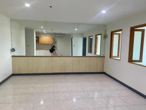 เช่าคอนโด  โมเดิร์นโฮม ทาวเวอร์ ดิเอ็กซ์คลูซีฟ ช่องนนทรี เขต ยานนาวา กรุงเทพ CX-129337