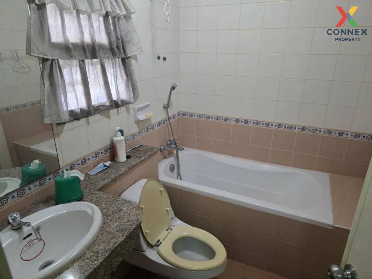 For Sale House , Baan Fah Green Park Rangsit Khlong 2 , Khu Khot 