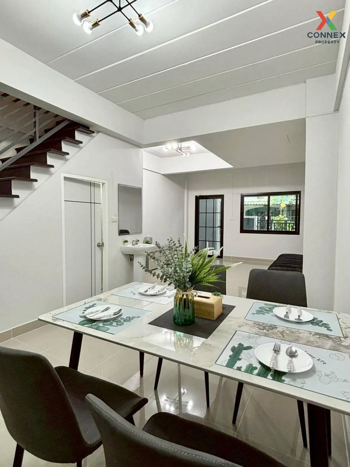 ขายทาวน์เฮ้าส์/ทาวน์โฮม  บัวทองธานี รีโนเวทใหม่ บางบัวทอง บางบัวท