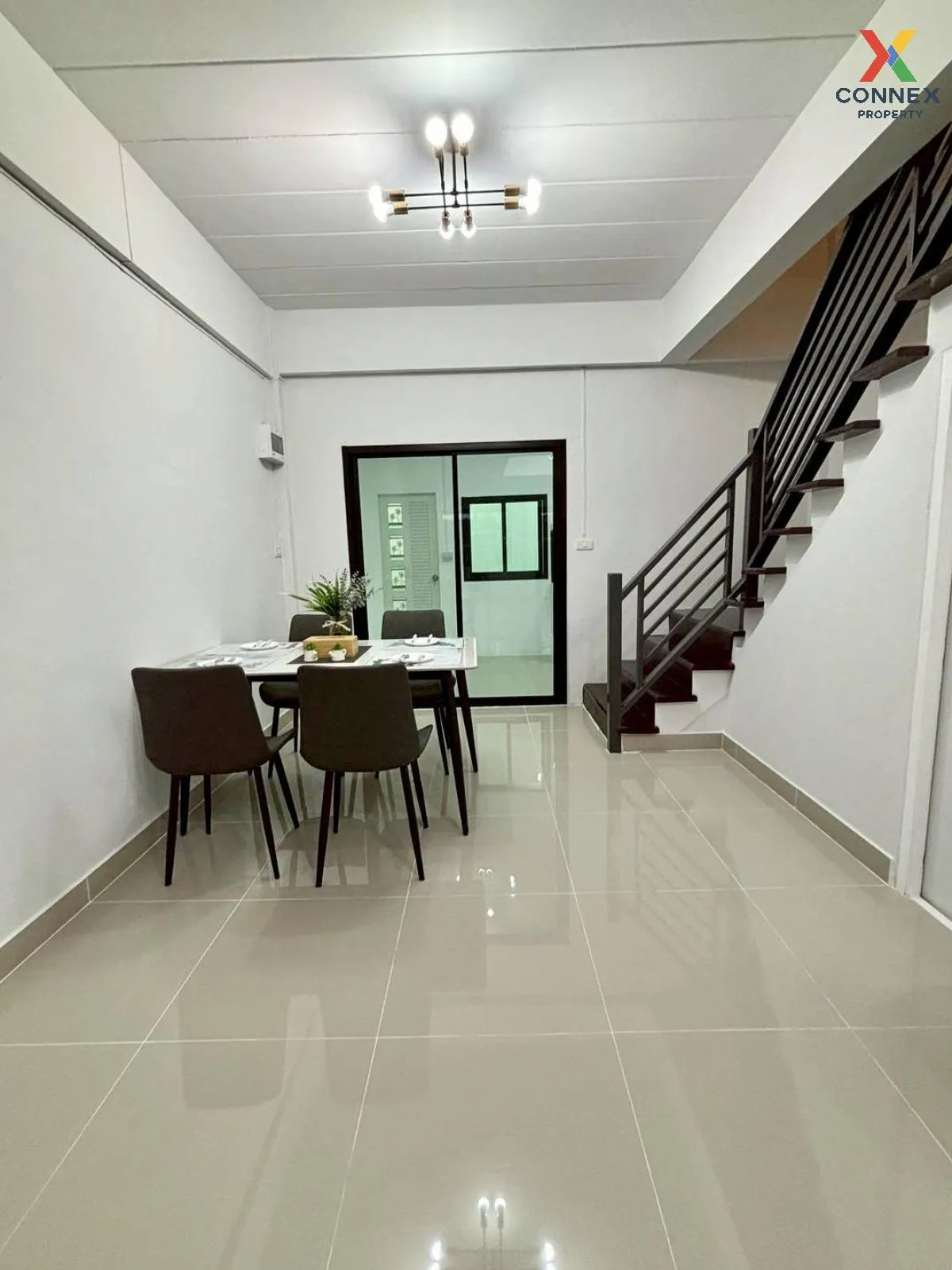 ขายทาวน์เฮ้าส์/ทาวน์โฮม  บัวทองธานี รีโนเวทใหม่ บางบัวทอง บางบัวท