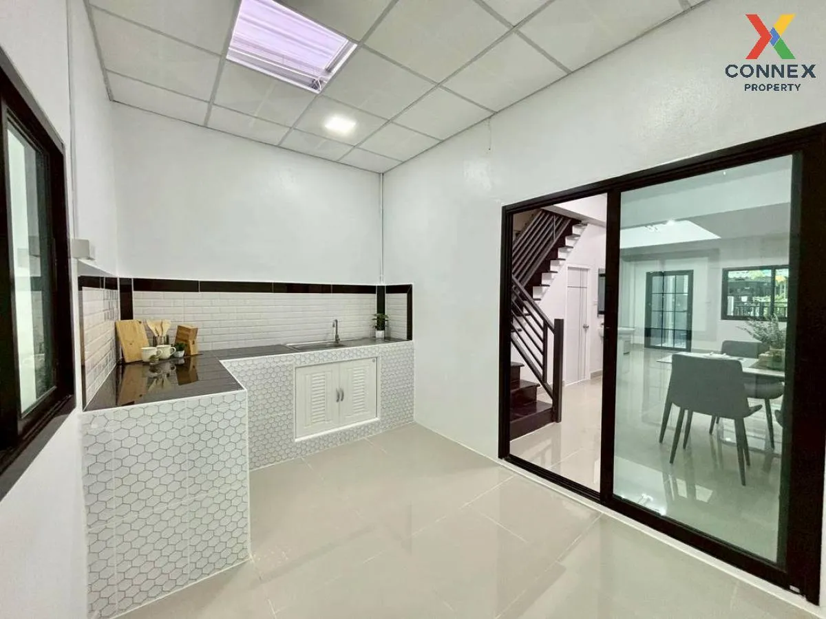 ขายทาวน์เฮ้าส์/ทาวน์โฮม  บัวทองธานี รีโนเวทใหม่ บางบัวทอง บางบัวท