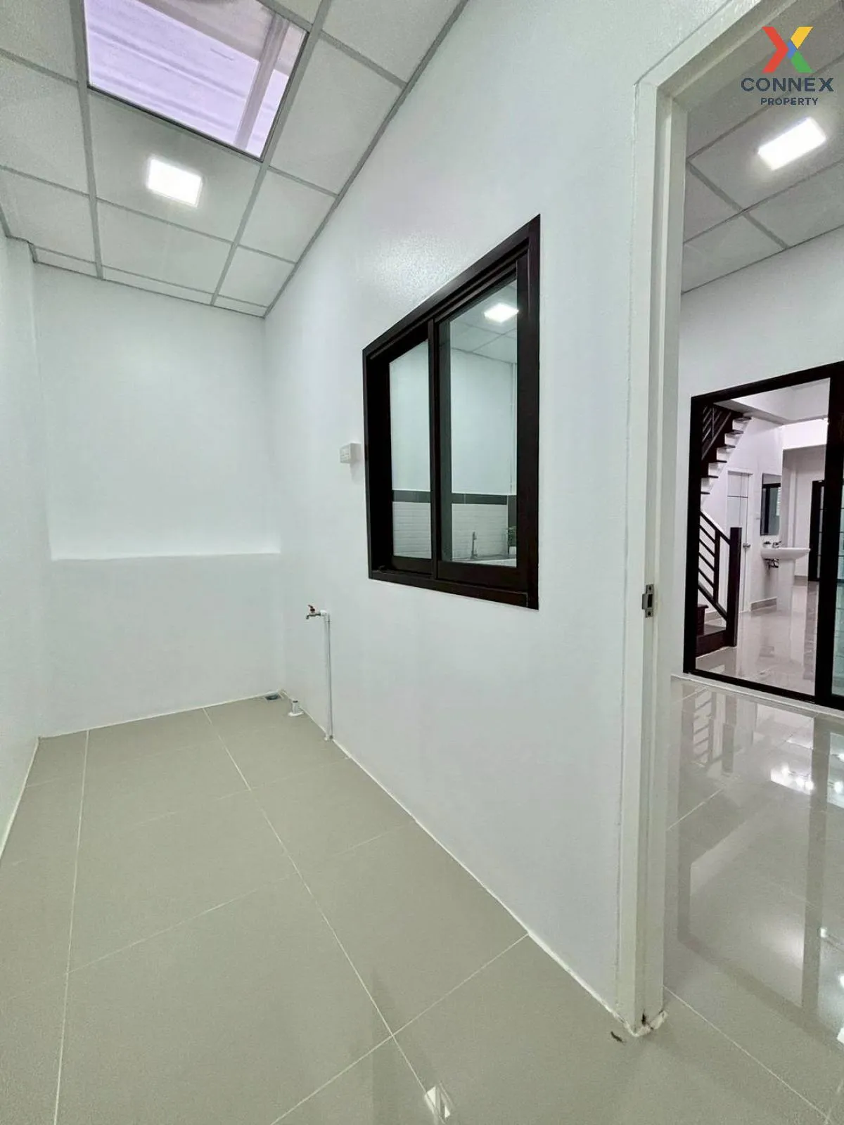 ขายทาวน์เฮ้าส์/ทาวน์โฮม  บัวทองธานี รีโนเวทใหม่ บางบัวทอง บางบัวท