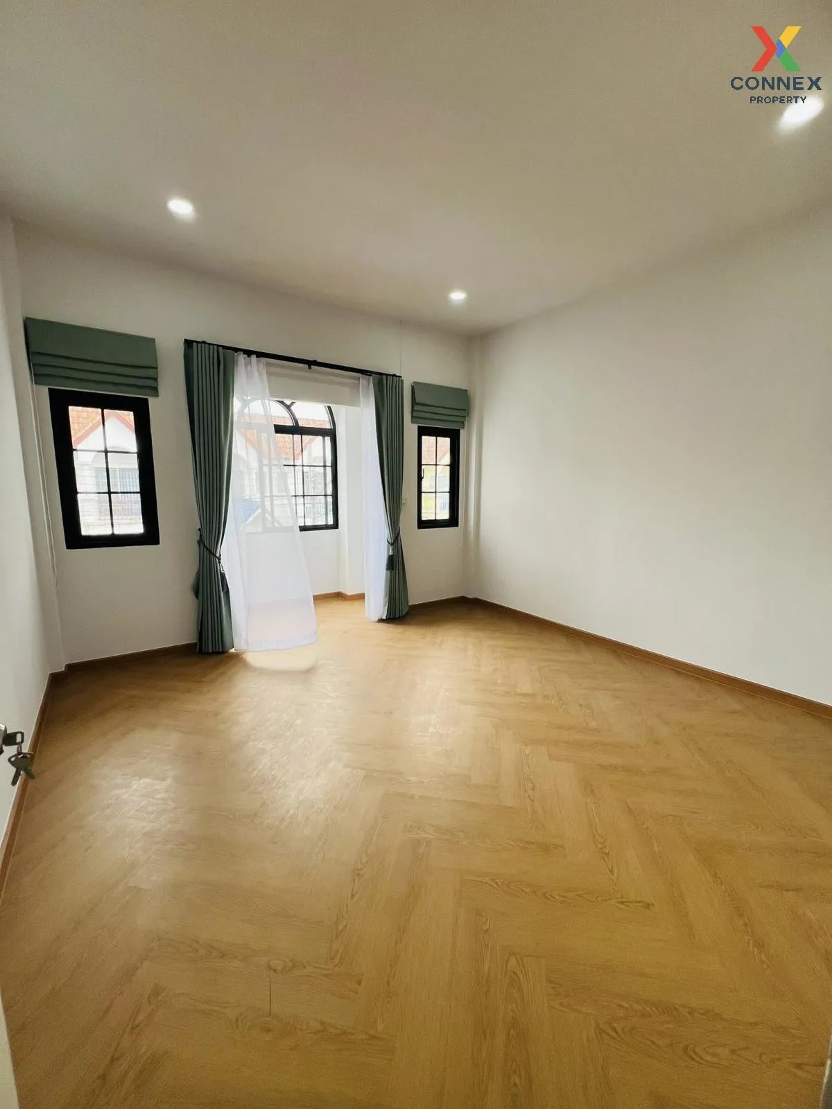 For Sale Townhouse/Townhome  , Baan Rinticha RomKlao , newly reno