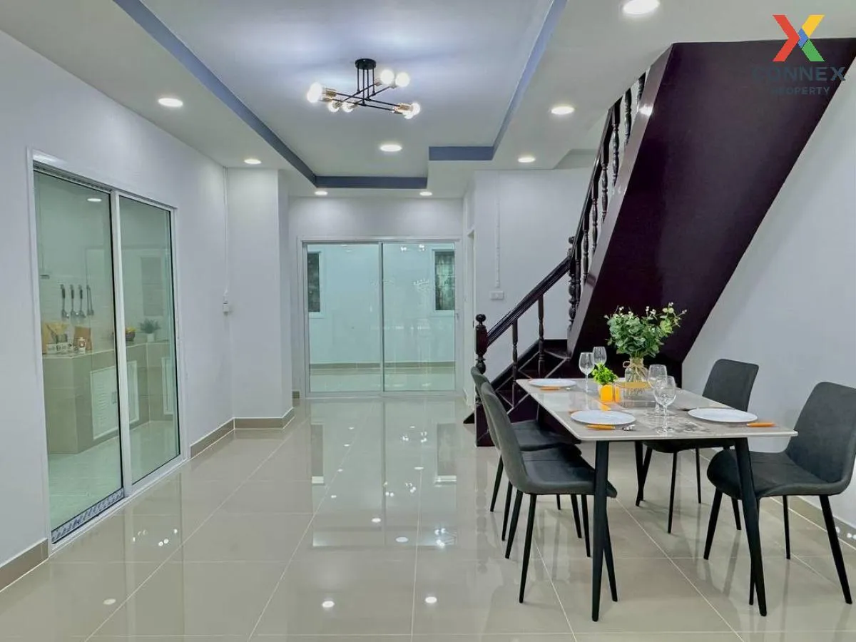 For Sale Townhouse/Townhome  , Baan Buathong 1 , high floor , MRT For Sale Townhouse/Townhome  , Baan Buathong 1 , high floor , MRT
