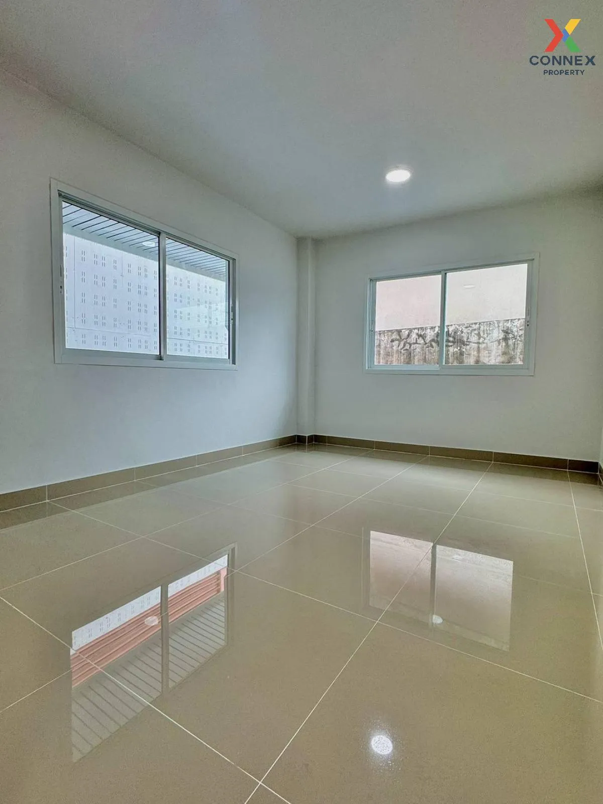 For Sale Townhouse/Townhome  , Baan Buathong 1 , high floor , MRT For Sale Townhouse/Townhome  , Baan Buathong 1 , high floor , MRT