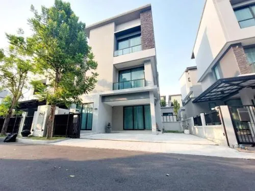 For Rent House , Baan Klang Muang Classe Ekkamai - Ramintra , Lat Phrao , Lat Phrao , Bangkok , CX-129543