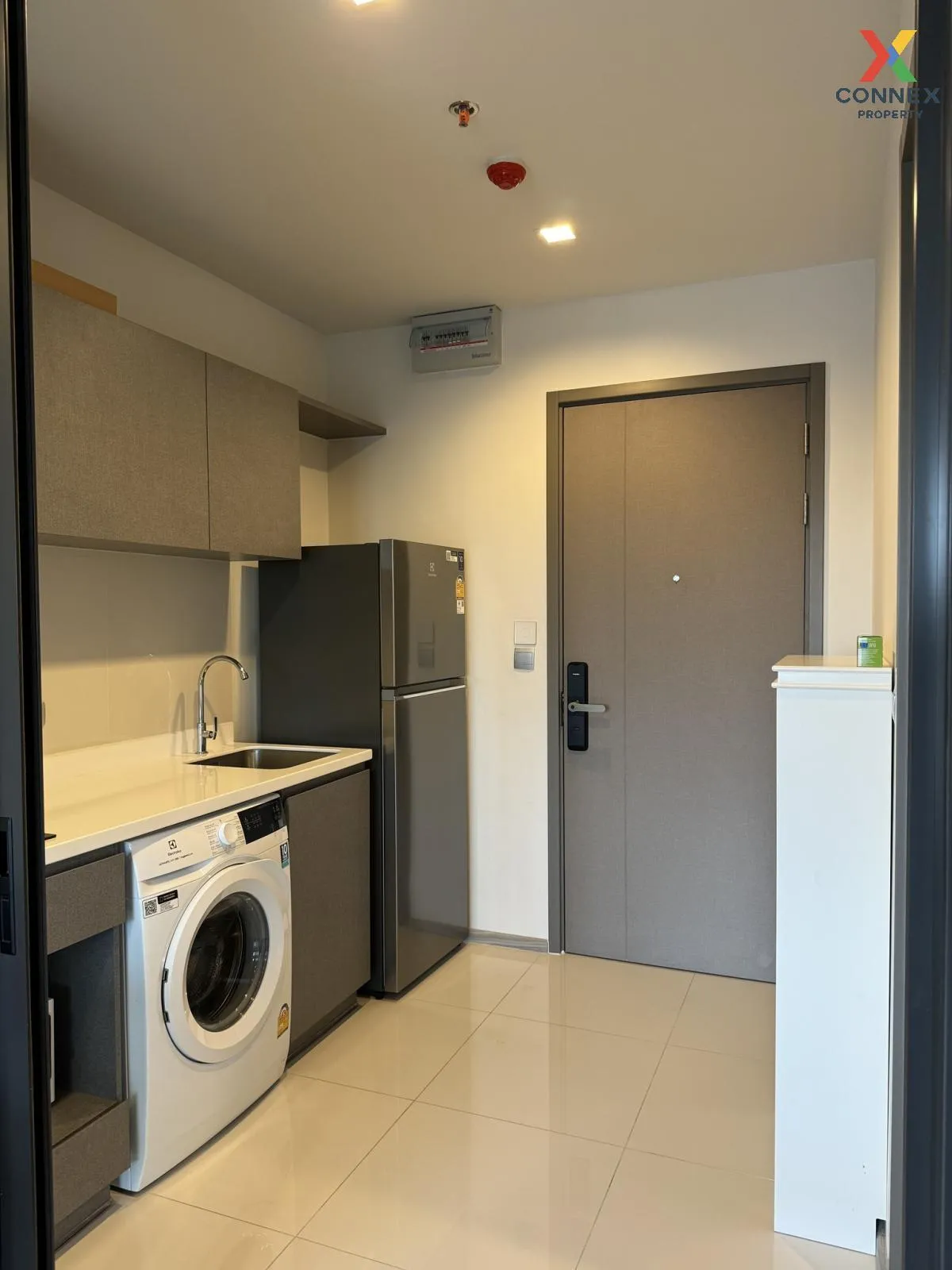 เช่าคอนโด  ไลฟ์ อโศก ไฮป์ พระราม 9 MRT-พระราม 9 มักกะสัน เขต ราชเ 4